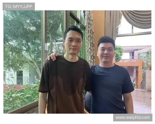 陈江华:从篮球场到商业领域的多元化成功之路与人生探索 陈江华:从篮球场到商业领域的多元化成功之路与人生探索