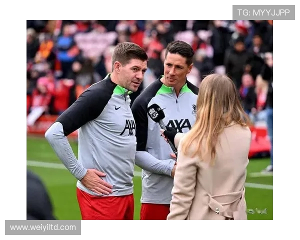 史蒂文·杰拉德：从安菲尔德传奇到绿茵场的战术大师转型之路