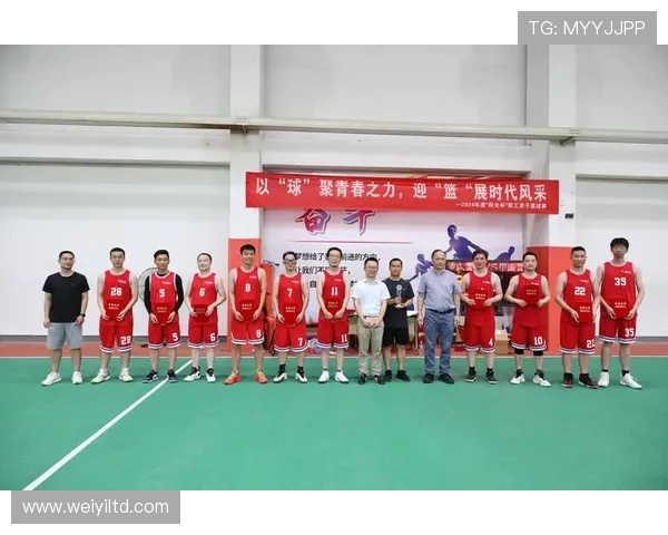 以篮球为核心探讨团队协作精神与个人技术发展的深度融合路径