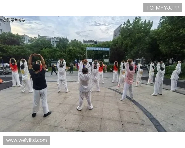 坚持科学健身塑造强健体魄打造健康自信人生新风尚