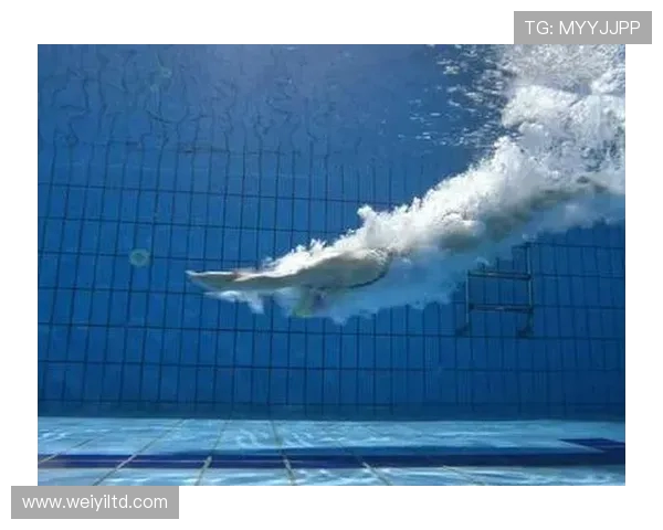 从惊险一跃到优雅入水全面解析跳水运动的力量与艺术之美