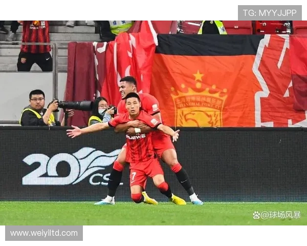 上海海港全力出击鏖战强敌争夺榜首荣耀巅峰对决即将上演