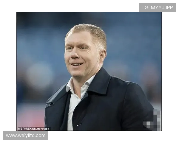 保罗斯科尔斯传奇生涯解析从默默无闻到曼联中场灵魂的蜕变之路