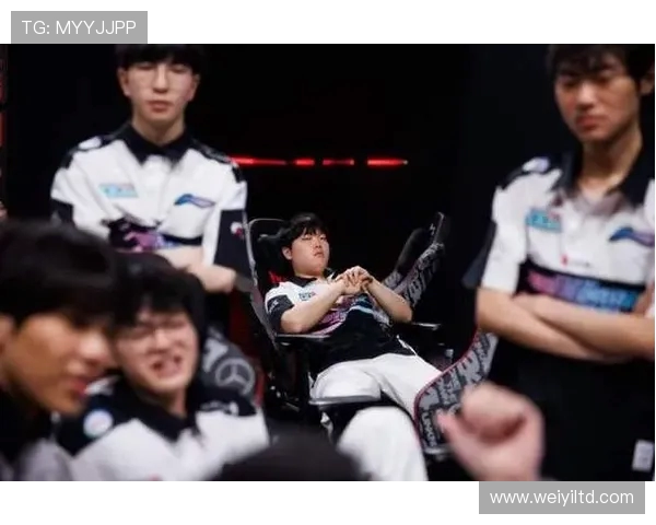 BLG在大师赛积分榜上以75分稳居第一其他战队紧随其后争夺名次